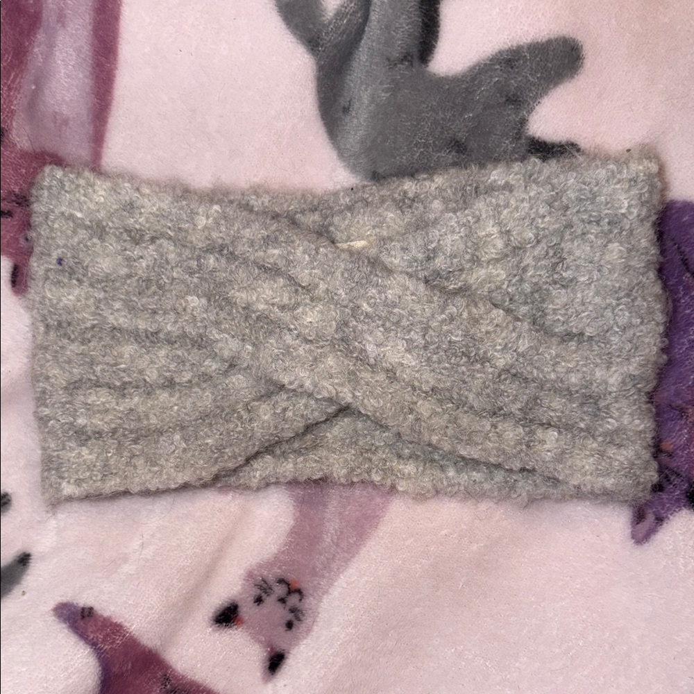 Cozy Knit Twist Headband - Gray